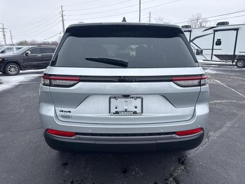 2026 Jeep Grand Cherokee Altitude