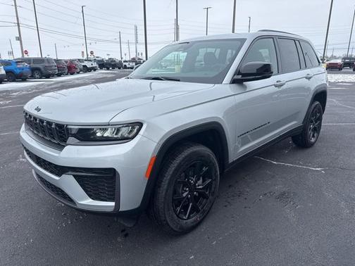 2026 Jeep Grand Cherokee Altitude