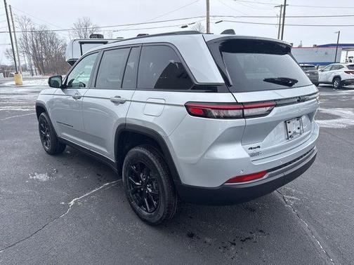 2026 Jeep Grand Cherokee Altitude