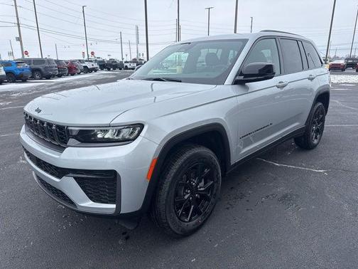 2026 Jeep Grand Cherokee Altitude