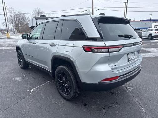 2026 Jeep Grand Cherokee Altitude