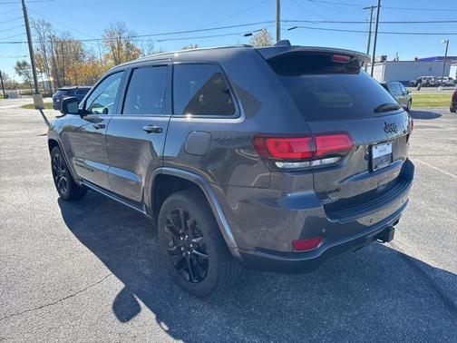 2021 Jeep Grand Cherokee Laredo
