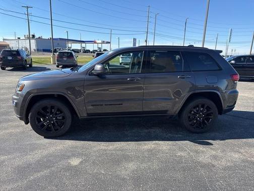 2021 Jeep Grand Cherokee Laredo