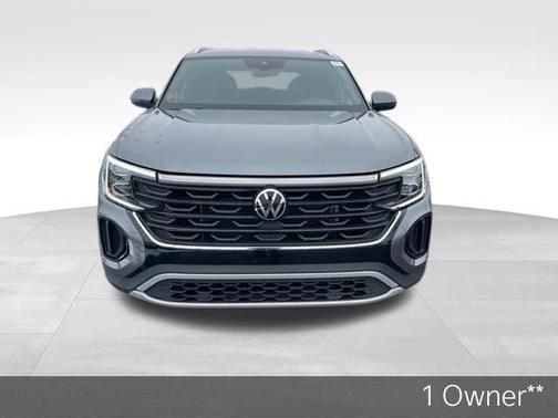 2025 Volkswagen Atlas Cross Sport 2.0T SE w/Technology 4MOTION