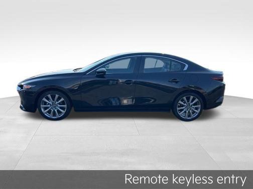 2024 Mazda Mazda3 FWD w/Preferred Package