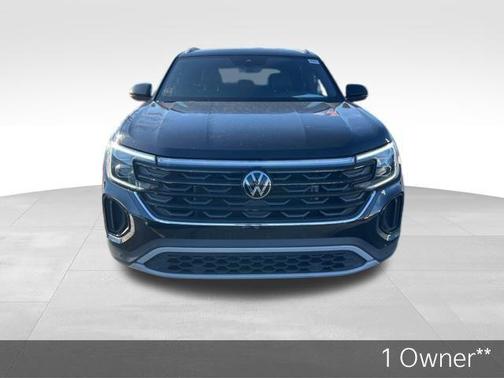 2024 Volkswagen Atlas Cross Sport 2.0T SE w/Technology 4MOTION