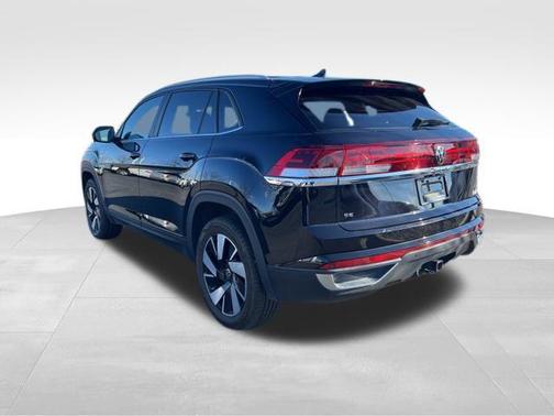 2024 Volkswagen Atlas Cross Sport 2.0T SE w/Technology 4MOTION