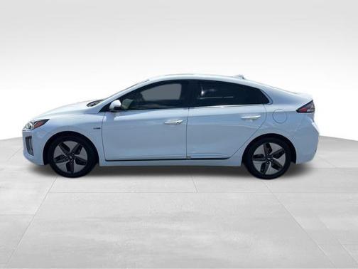 2020 Hyundai IONIQ Hybrid SEL