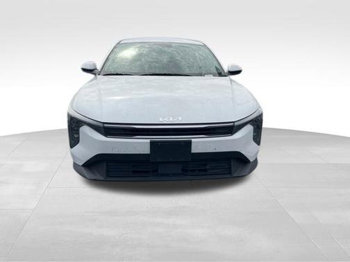 Snow White Pearl 2025 Kia K4 LXS