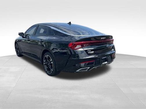 Ebony Black 2022 Kia K5 GT-Line