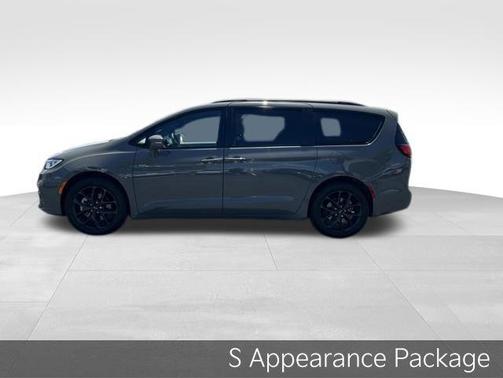 Gray Clearcoat 2021 Chrysler Pacifica Touring L