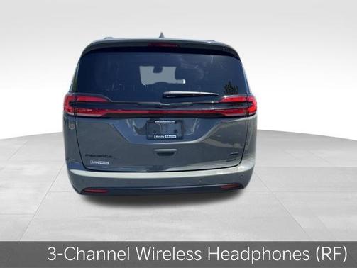 Gray Clearcoat 2021 Chrysler Pacifica Touring L
