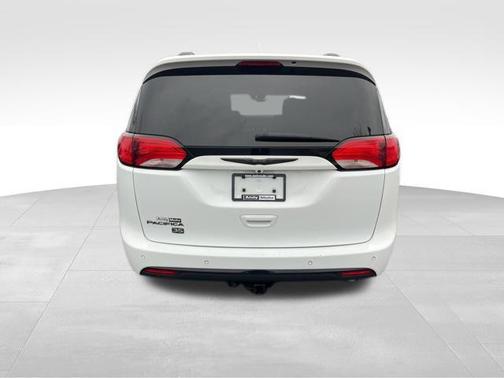 2019 Chrysler Pacifica Touring-L Plus