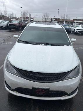 2019 Chrysler Pacifica Touring-L Plus