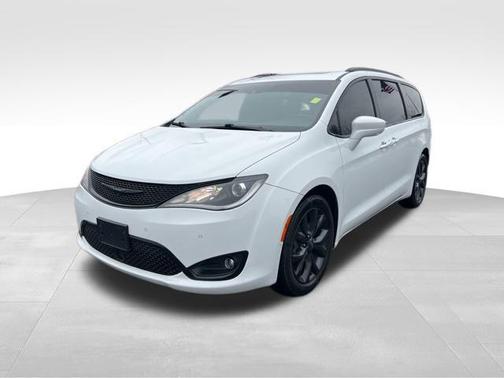 2019 Chrysler Pacifica Touring-L Plus