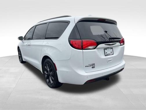 2019 Chrysler Pacifica Touring-L Plus