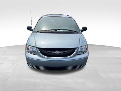 2003 Chrysler Town & Country LX