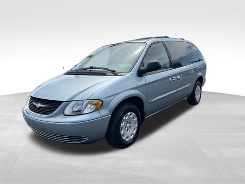 2003 Chrysler Town & Country LX