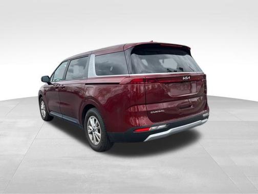 2023 Kia Carnival LX
