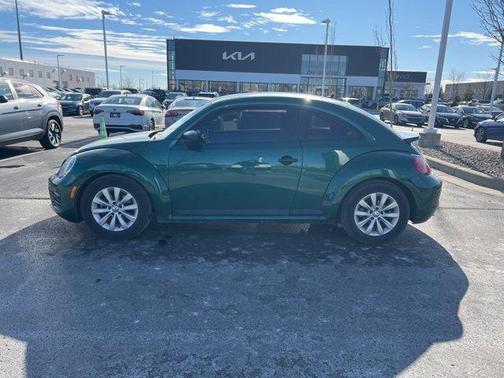 2018 Volkswagen Beetle 2.0T Coast
