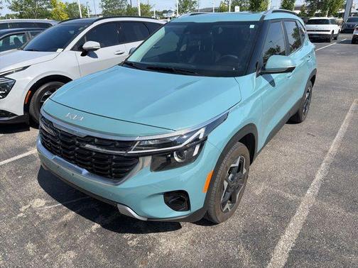 Blue 2024 Kia Seltos EX