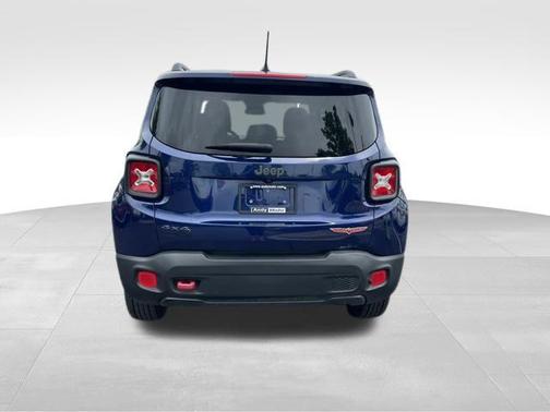 2016 Jeep Renegade Trailhawk