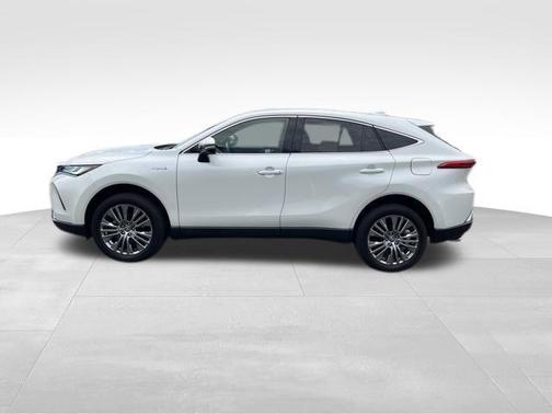 Blizzard Pearl 2021 Toyota Venza Limited