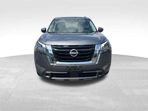 Gun Metallic 2025 Nissan Pathfinder SV