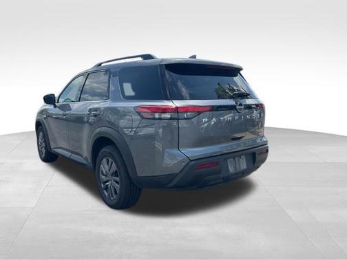 Gun Metallic 2025 Nissan Pathfinder SV