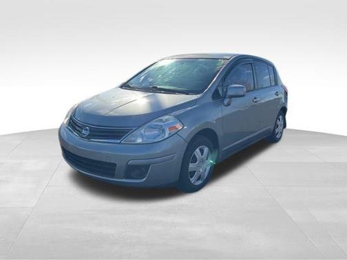 2011 Nissan Versa 1.8 S