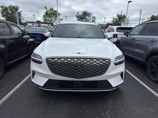 White 2025 Genesis Electrified GV70 Advanced