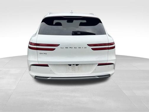 White 2025 Genesis Electrified GV70 Advanced