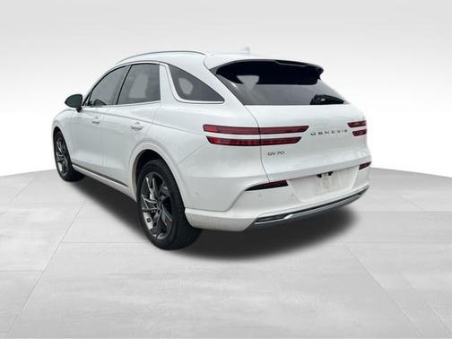 White 2025 Genesis Electrified GV70 Advanced
