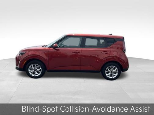 2024 Kia Soul LX