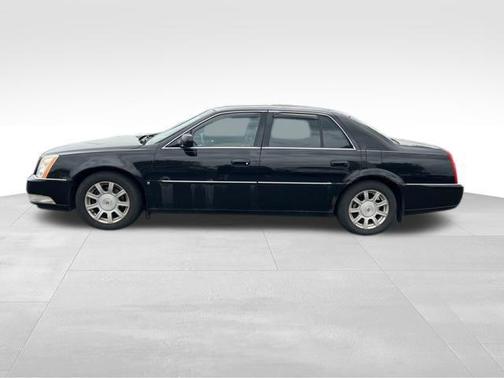 2008 Cadillac DTS Base