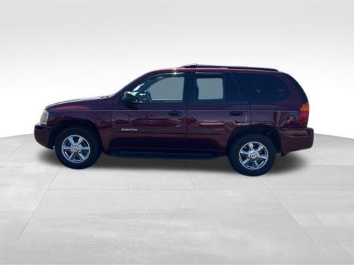 Monterey Maroon Metallic 2004 GMC Envoy SLE
