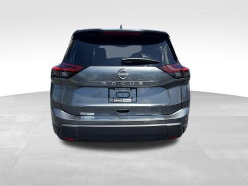 Gun Metallic 2025 Nissan Rogue SV