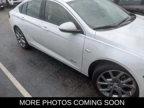 2019 Buick Regal Sportback Avenir