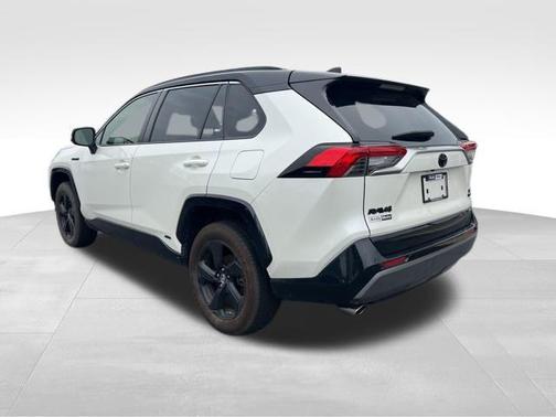 2019 Toyota RAV4 Hybrid SE