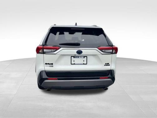 2019 Toyota RAV4 Hybrid SE