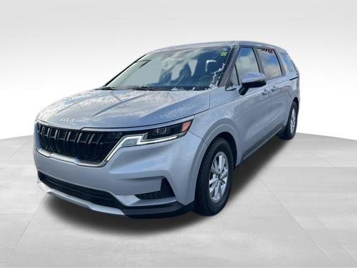 2023 Kia Carnival LX