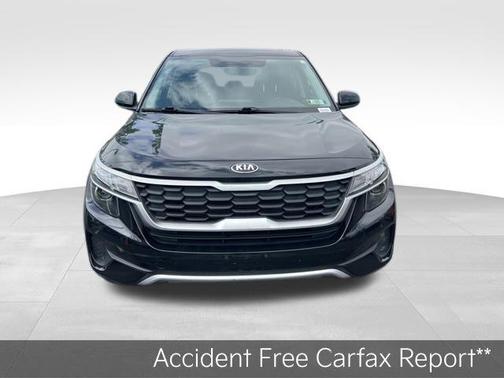 Cherry Black 2021 Kia Seltos LX