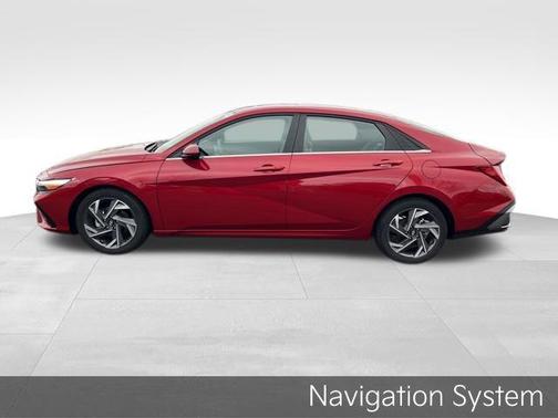 2025 Hyundai ELANTRA SEL