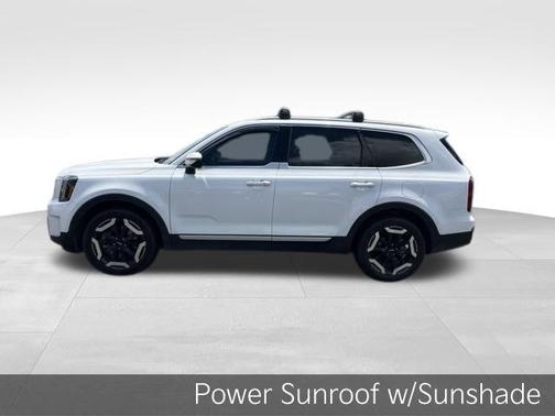 White Pearl 2024 Kia Telluride S