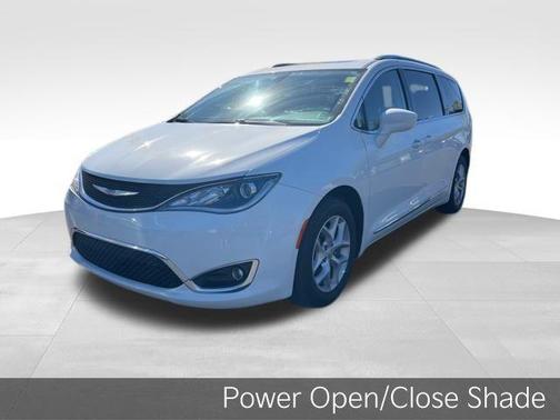 2018 Chrysler Pacifica Touring-L Plus