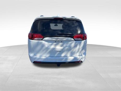 2018 Chrysler Pacifica Touring-L Plus