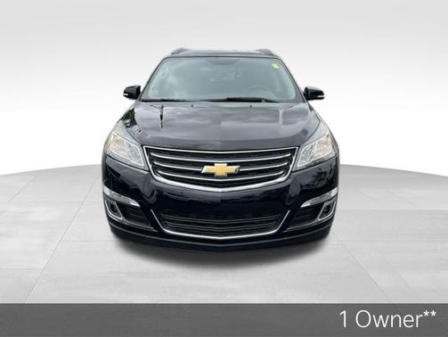 Black Metallic 2016 Chevrolet Traverse 1LT
