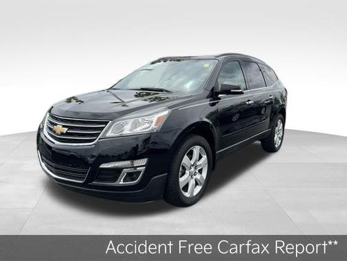 Black Metallic 2016 Chevrolet Traverse 1LT
