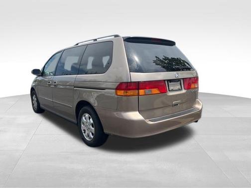 Gold 2004 Honda Odyssey EX