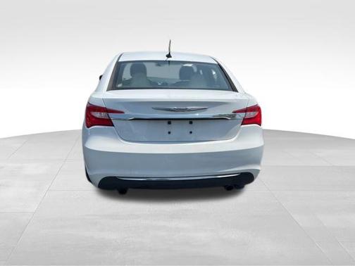 2011 Chrysler 200 Touring